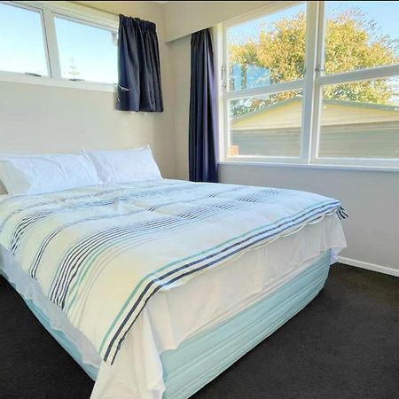 3 Bedroom Family House In Excellent Location Hamilton Esterno foto