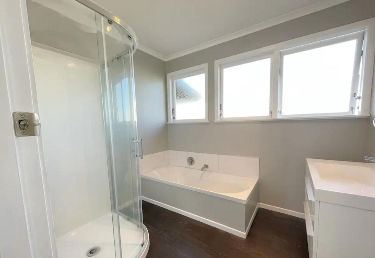 3 Bedroom Family House In Excellent Location Hamilton Esterno foto